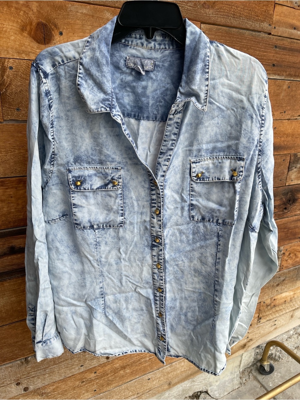 Forever 21+ Acid Wash Lyocell Button-Up Shirt Women’s 3X Studded Chambray Top